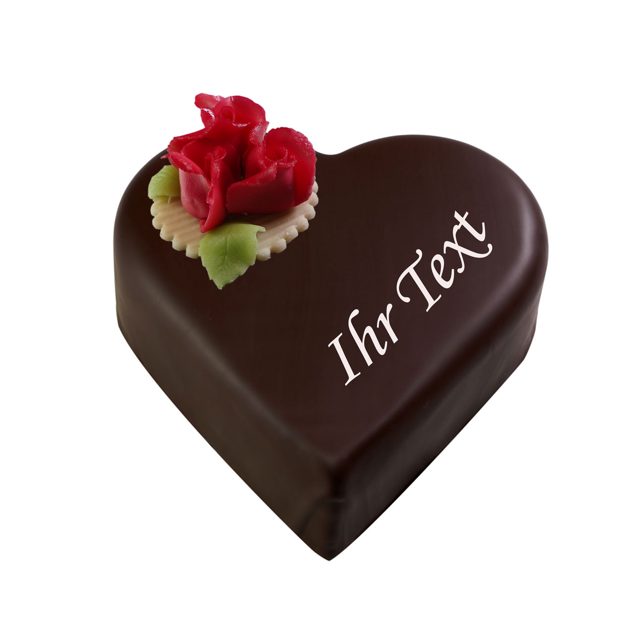 Decko-Schoko-mit-Text-04BrRh9yxZpaInj Schokotorte in Herzform mit roter Rosendekoration aus Zucker, Text "Ihr Text" darauf.